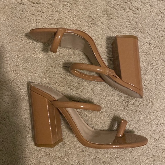 Raye Brindis Heels - Picture 2 of 4